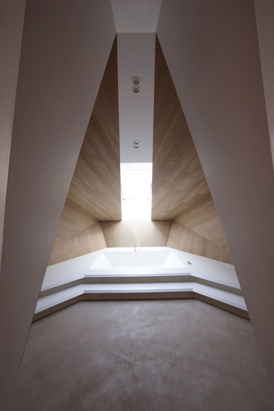 Loft w Hali Czołgów