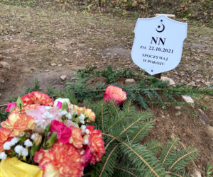  Cmentarz muzułmański w Bohonikach. Tutaj są chowani migranci