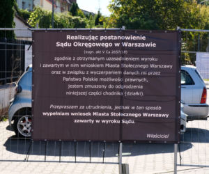 Wojna o chodnik w Wesołej