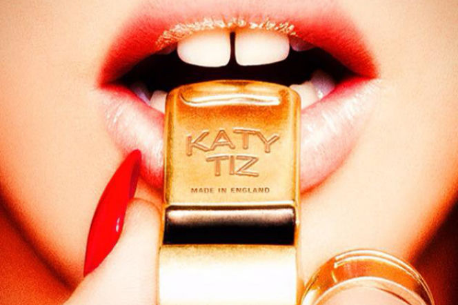 Katy Tiz - Whistle (While You Work It)