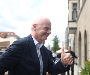Cezary Kulesza wita Gianniego Infantino
