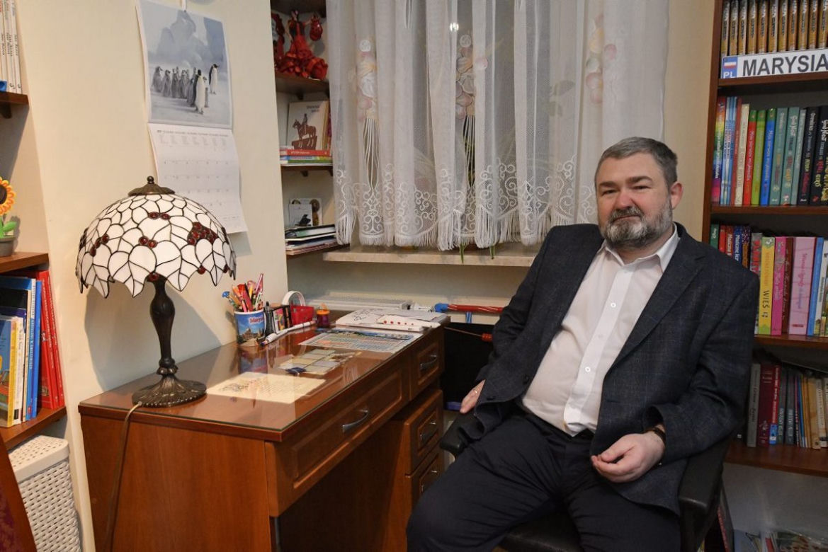 Polacy tracą pracę a oni zarabiają miliony