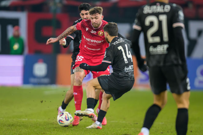 Dwie wieże w obronie Widzewa. Rekordowe transfery uratują Ekstraklasę dla Łodzi?