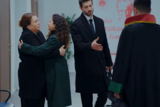 Dziedzictwo, odcinek 1049: Aynur chwilowo odzyska wolność i odsunie od siebie Sinana. Przed czym chce go chronić?