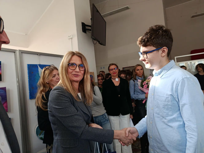 Rysowane malowane do szuflady