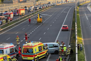 Poważny wypadek na S8. Troje dzieci trafiło do szpitala