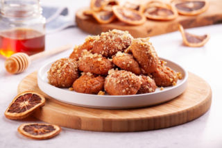 Takie ciasteczka pieką Grecy na Boże Narodzenie. Melomakarona są przepyszne i chrupiące 