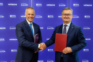 Porozumienie Hitachi i PESA
