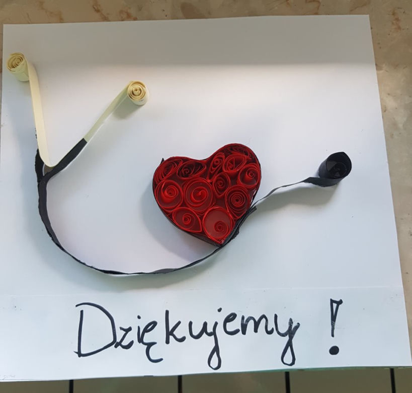Dzieci dziękuja medykom
