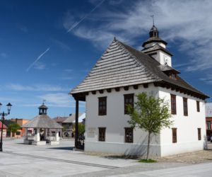 To jedno z najpiękniejszych śląskich miasteczek. Kiedyś było wsią, a przez wieki leżało w Małopolsce