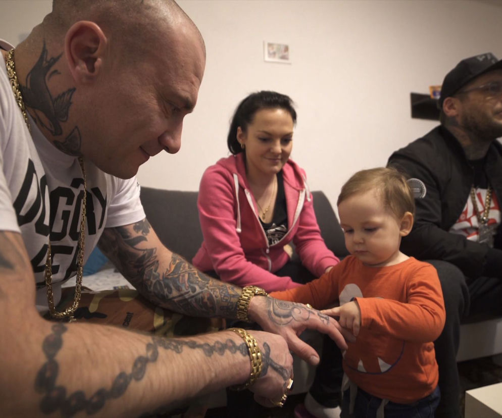 Popek x Sobota x Matheo: rodzinne ciepło w teledysku Dom. ZDJĘCIA