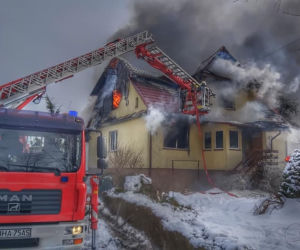Pożar w Hajnówce. Matka z synem w jednej chwili stracili wszystko [ZDJĘCIA]