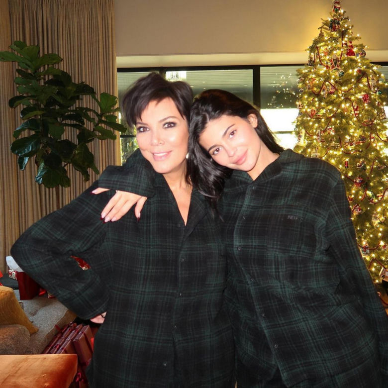 Kylie Jenner przez przypadek pokazała się bez makijażu. Fani w szoku! "Zupełnie inna osoba"