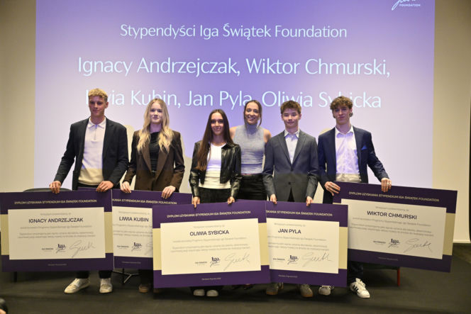 Iga Świątek rozdała stypendia