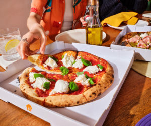 Margherita rządzi, ananas przegrywa. Dane Pyszne.pl rozwiewają pizzowe mity