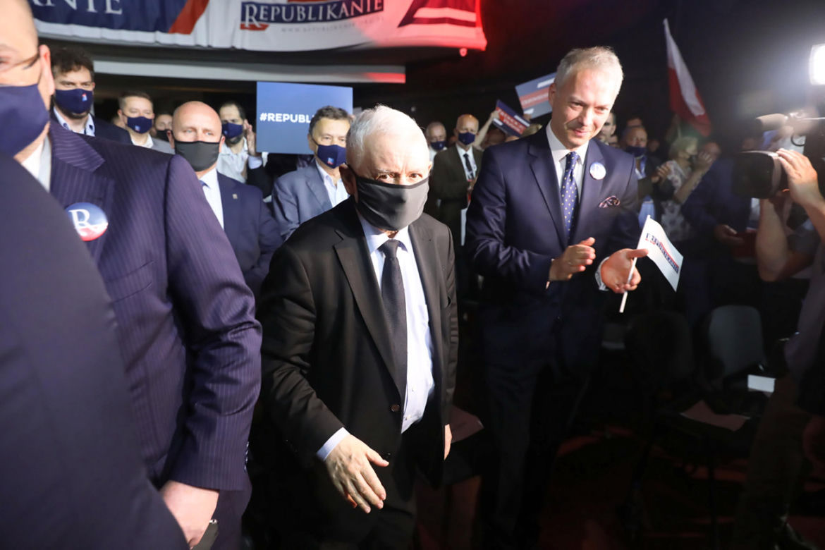 Kaczyński szykuje się na wojnę z Tuskiem