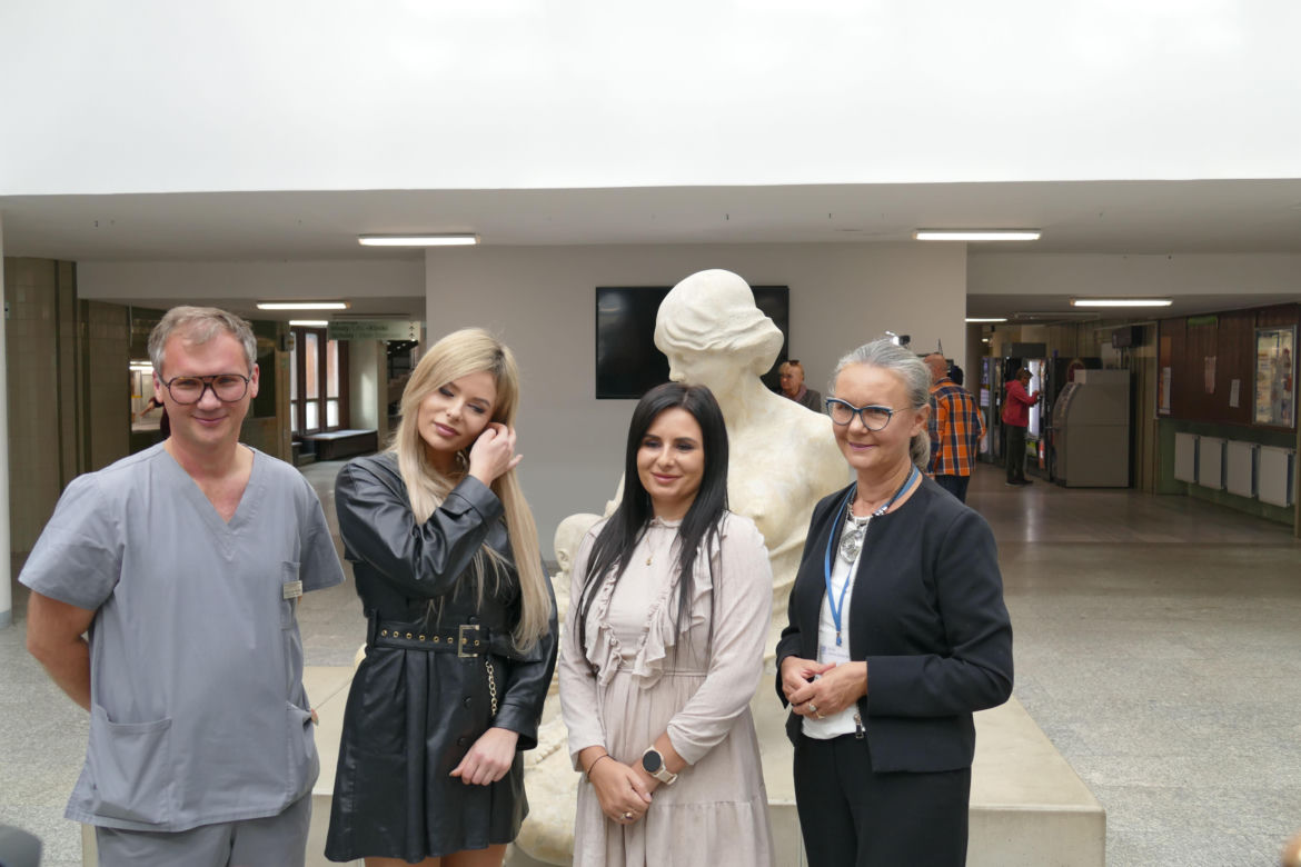 Pani Natalia poszła w ślady Angeliny Jolie. "Moje piersi są teraz piękniejsze"