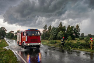 Burze w Wielkopolsce skutkują setkami interwencji. Kto ucierpiał podczas nawałnic