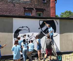 W Katowicach powstał wyjątkowy mural z Rafałem Trzaskowskim. Stworzył go znany artysta [ZDJĘCIA]