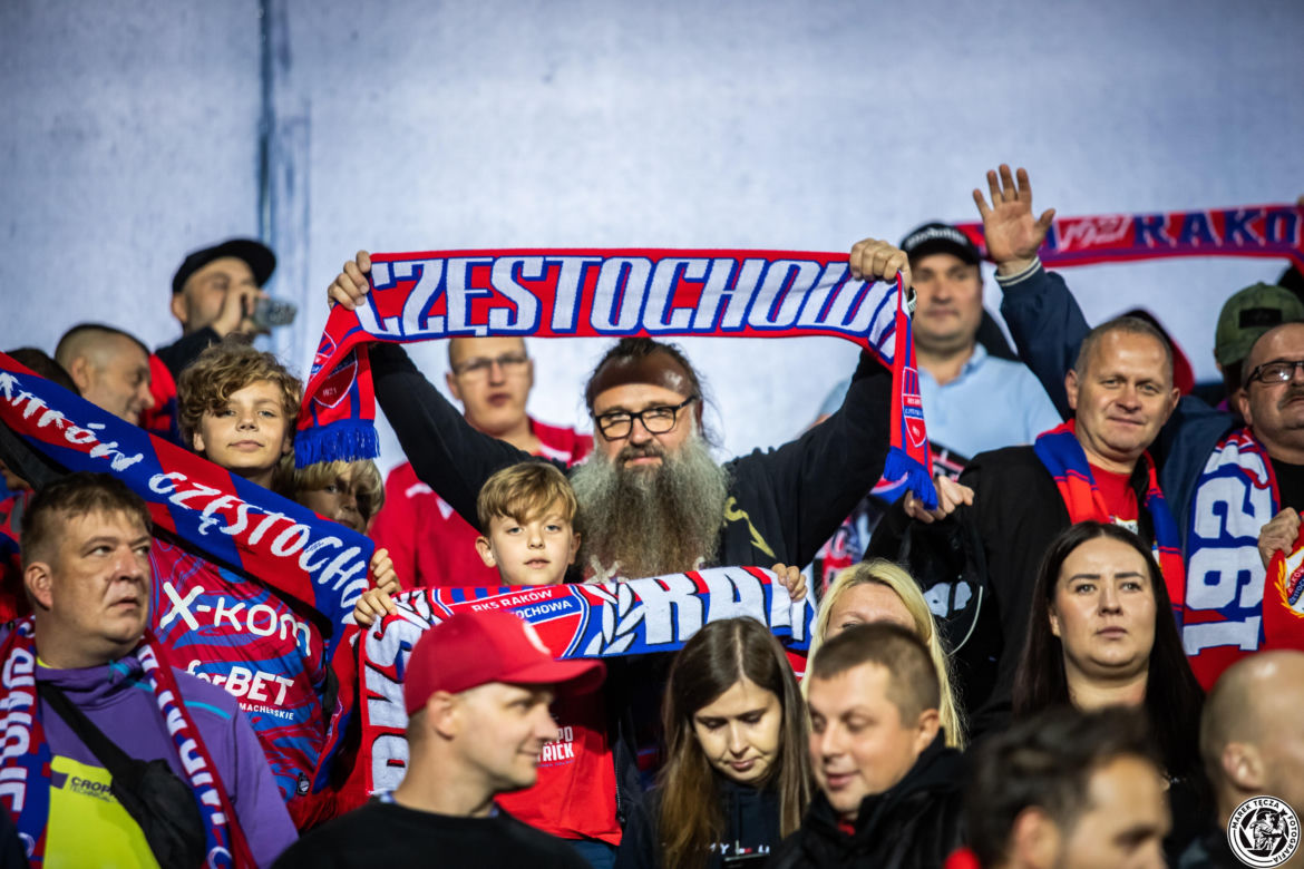 Kibice na meczu Raków Częstochowa - Aris