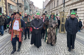 Orszak Trzech Króli w Nowym Sączu.  Tłumy na ulicach miasta [ZDJĘCIA] 