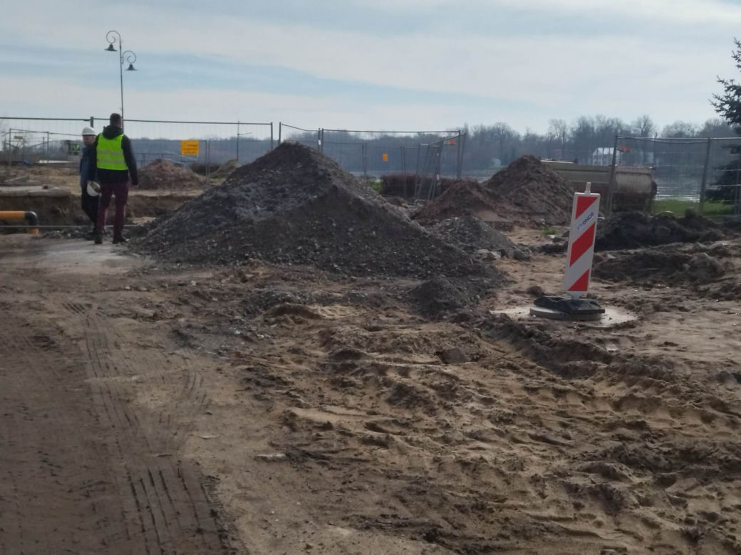 Trwa remont Bulwaru Filadelfijskiego w Toruniu. Sensacyjne odkrycia dokonywane są przez przypadek