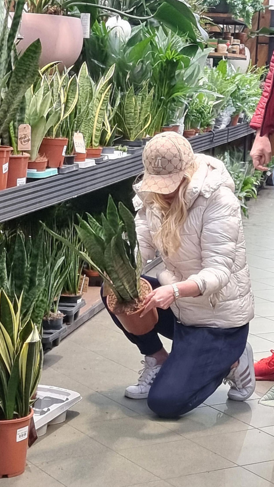 Monika Jarosińska robi sobie dżunglę