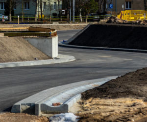 Budowa tunelu pod torami przy PKP Warszawa Wesoła