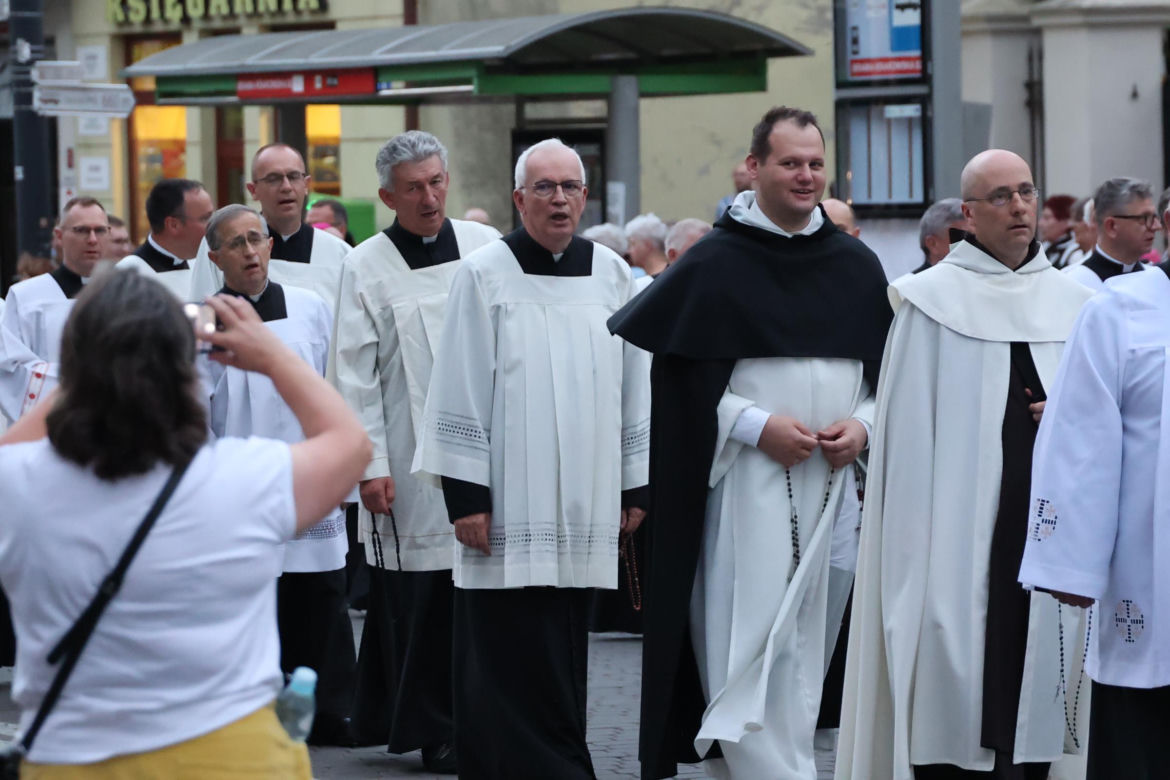 76. rocznica Cudu Lubelskiego. Procesja różańcowa w centrum Lublina