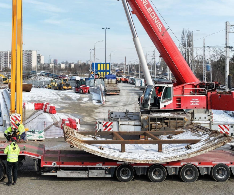 Kolos z USA drążył tunel drogowy w Wirginii, teraz trafił do Łodzi