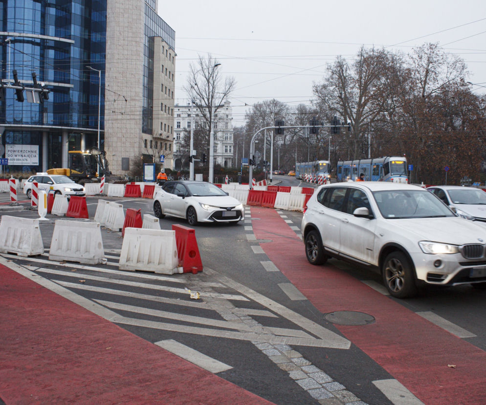Koniec remontu na placu Orląt Lwowskich
