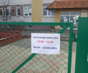 Bydgoszczanie odbierają darmowe maseczki! 