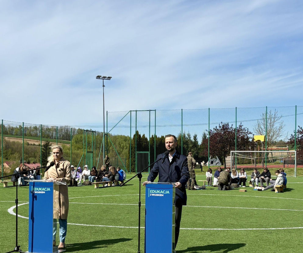 „Edukacja z wojskiem”. Tysiące szkół zgłoszonych