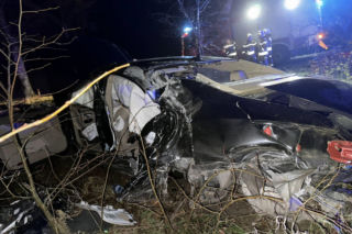 Młody kierowca mercedesa spowodował wypadek. Dwie osoby w szpitalu!