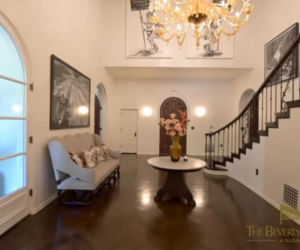 Słynna posiadłość Ozzy'ego Osbourne'a trafiła na sprzedaż! Gwiazdorski luksus za KOLOSALNĄ sumę!