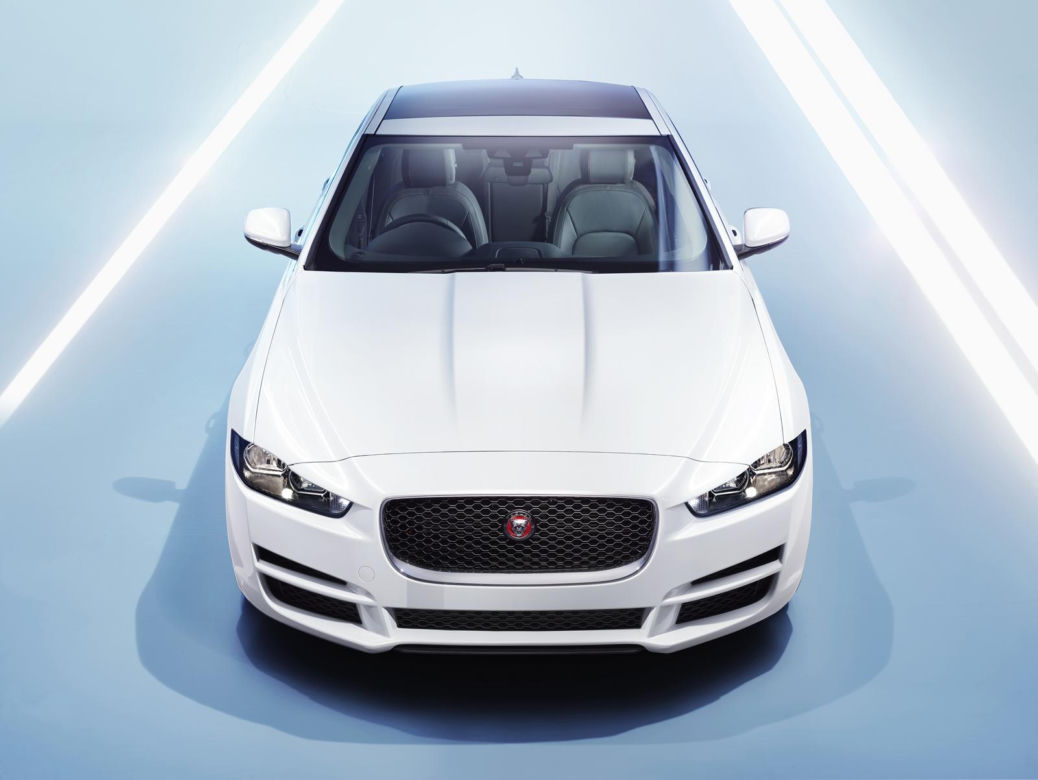 Jaguar XE 2015