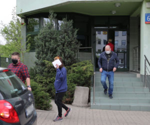 2-latek wypadł przez okno! Matka została przesłuchana