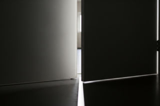 Kolejne groźby wobec prezydenta Karola Nawrockiego. Kto stoi za atakiem i czy DSA to rozwiąże?