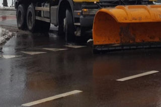 Nie żyje kierowca pługosolarki. Tragiczny wypadek w leszczyńskiej firmie