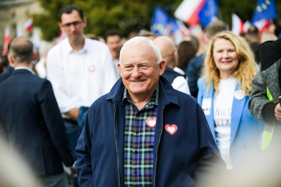 Ruszył Marsz Miliona Serc! Ogromne tłumy Polaków na ulicach Warszawy [ZDJĘCIA]