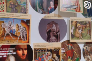 Kontrowersje wokół memów w gnieźnieńskim muzeum