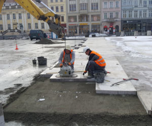 Stary Rynek w Bydgoszczy pięknieje w oczach. Zaglądamy na plac budowy! [ZDJĘCIA]