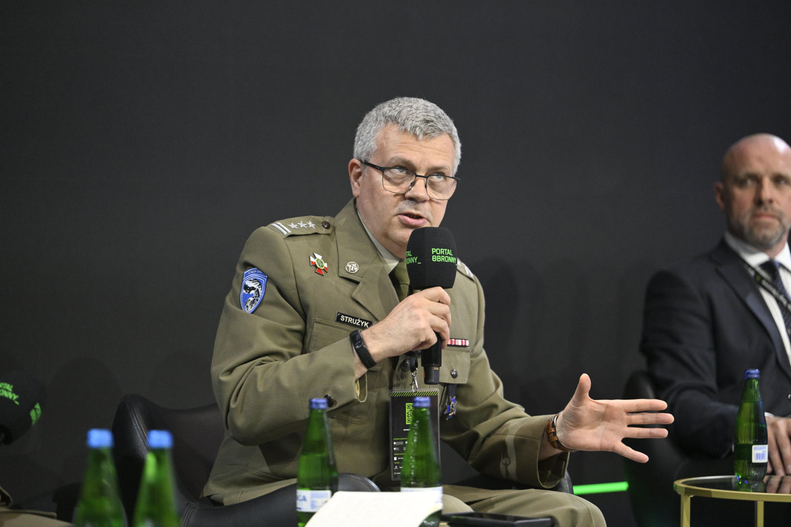 Warszawskie Targi Obronne. Scena Biała Rozmowa kontrolowana? Łączność cywilna i wojskowa a zagrożenia hybrydowe