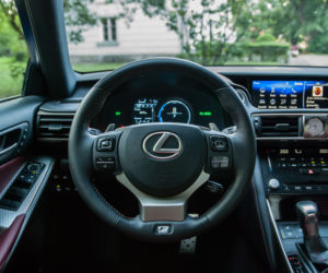 Lexus IS300h F SPORT