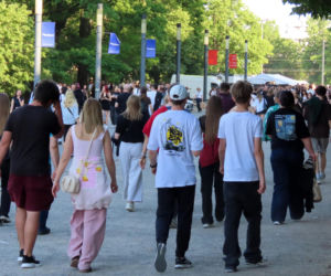 Tłumy fanów przed PGE Narodowym. Fani Taco Hemingwaya czekają na wielkie show