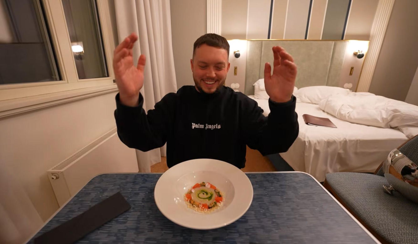 Książulo w luksusowym hotelu we Wrocławiu. Jedno danie go zniesmaczyło: "Okropne"