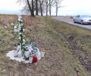 Tutaj zginęła 16-letnia Paulinka. Krzyż w Makowisku przypomina o strasznej tragedii [GALERIA]