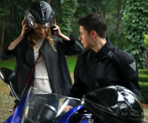 M jak miłość odc. 1029. Łukasz (Adrian Żuchewicz), Karolina (Aleksandra Kusio)