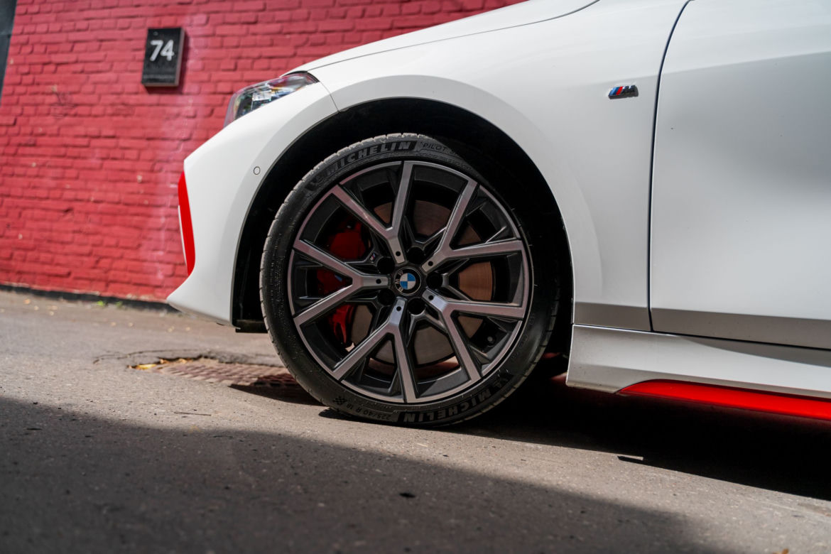 BMW 128ti (F40)