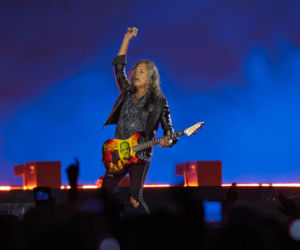 Gitara Kirka Hammetta został sprzedana na aukcji. Grał na niej na ostatnim koncercie Ozzy’ego